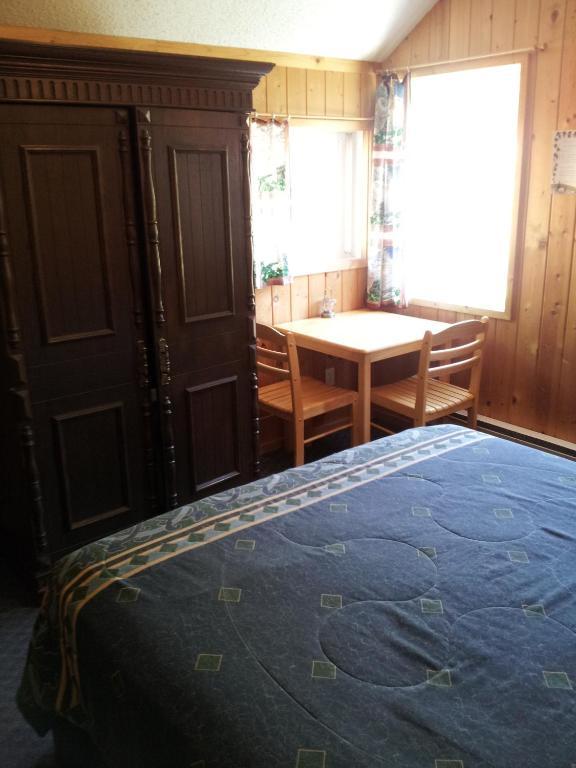 Hotel Steamboat Mountain Chalets Spillimacheen Pokoj fotografie